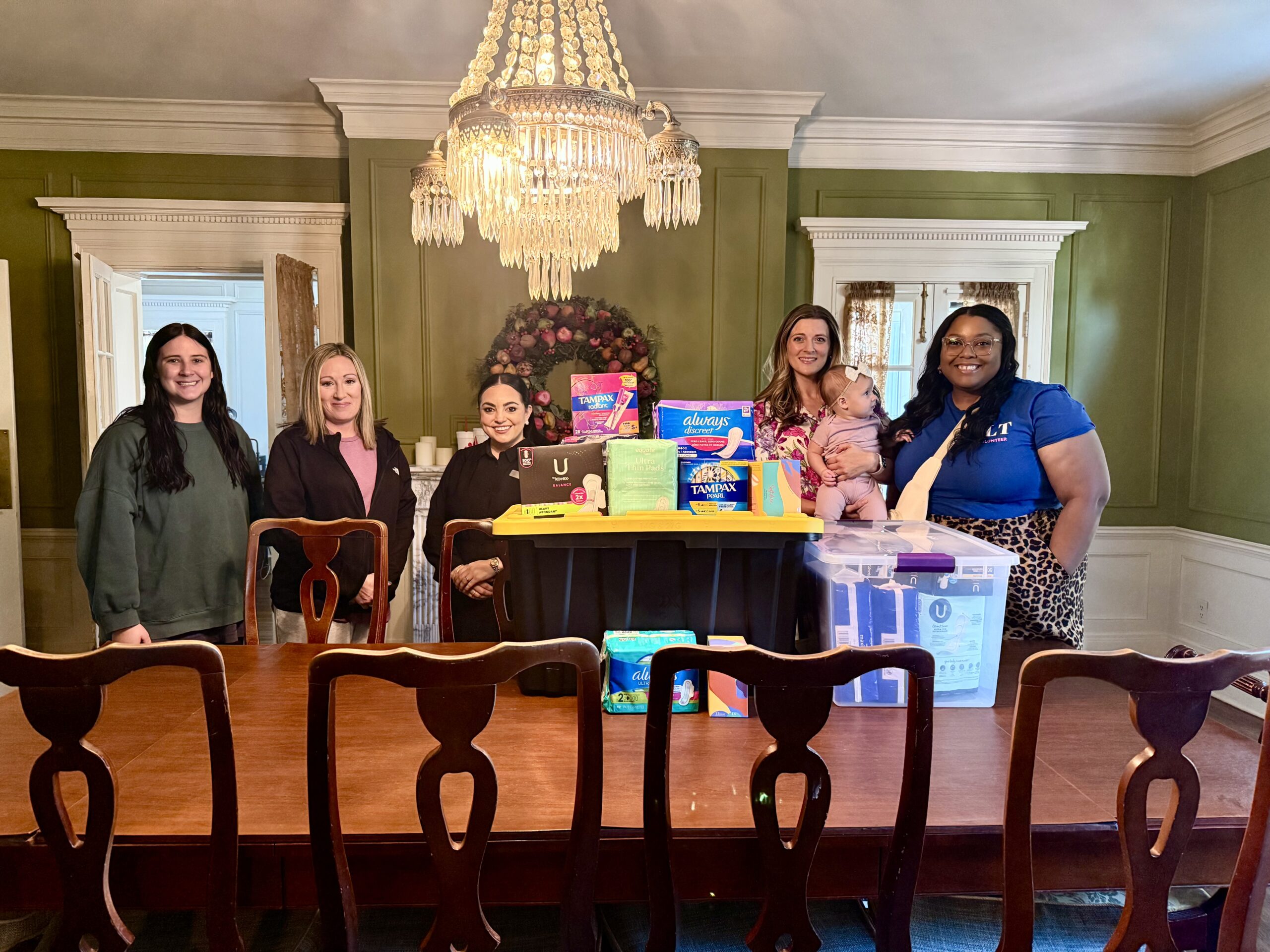 Junior League of Tulsa delivering donations to Resonance